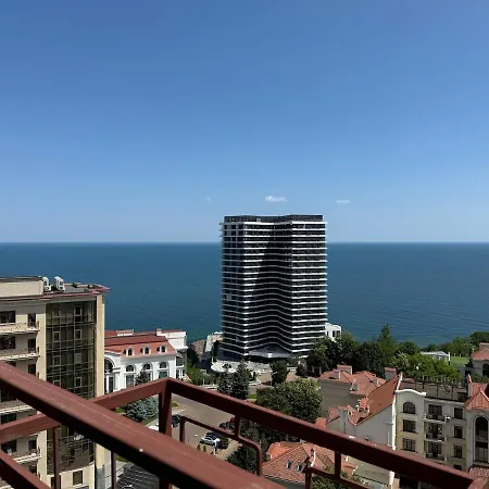 морской вид в наших апартаментах с каждого окна! アパート オデッサ
